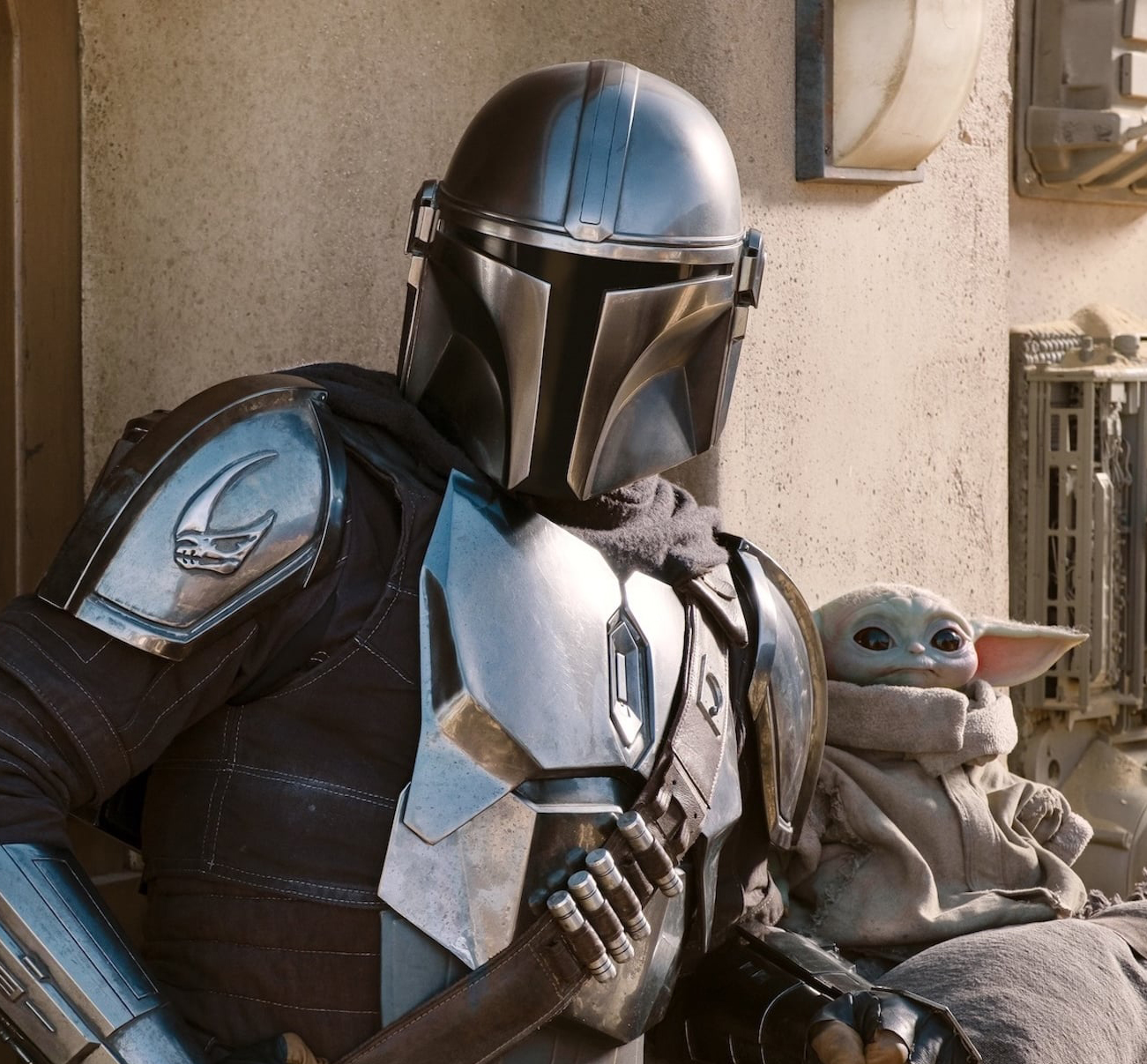 LEGO 75328 The Mandalorian Helmet review Brickset